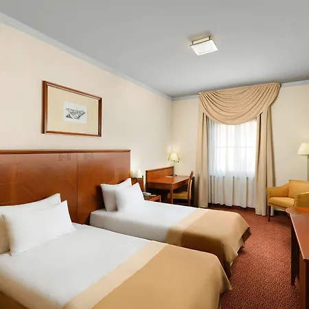 Mercure Szekesfehervar Magyar Kiraly Exterior photo