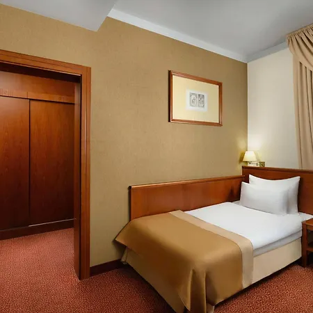 Mercure Szekesfehervar Magyar Kiraly Exterior photo