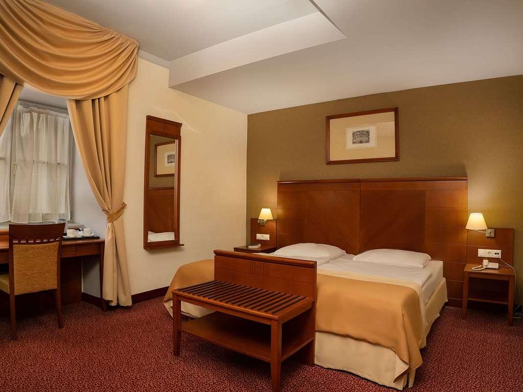Hotel Mercure Magyar Kiraly 4*