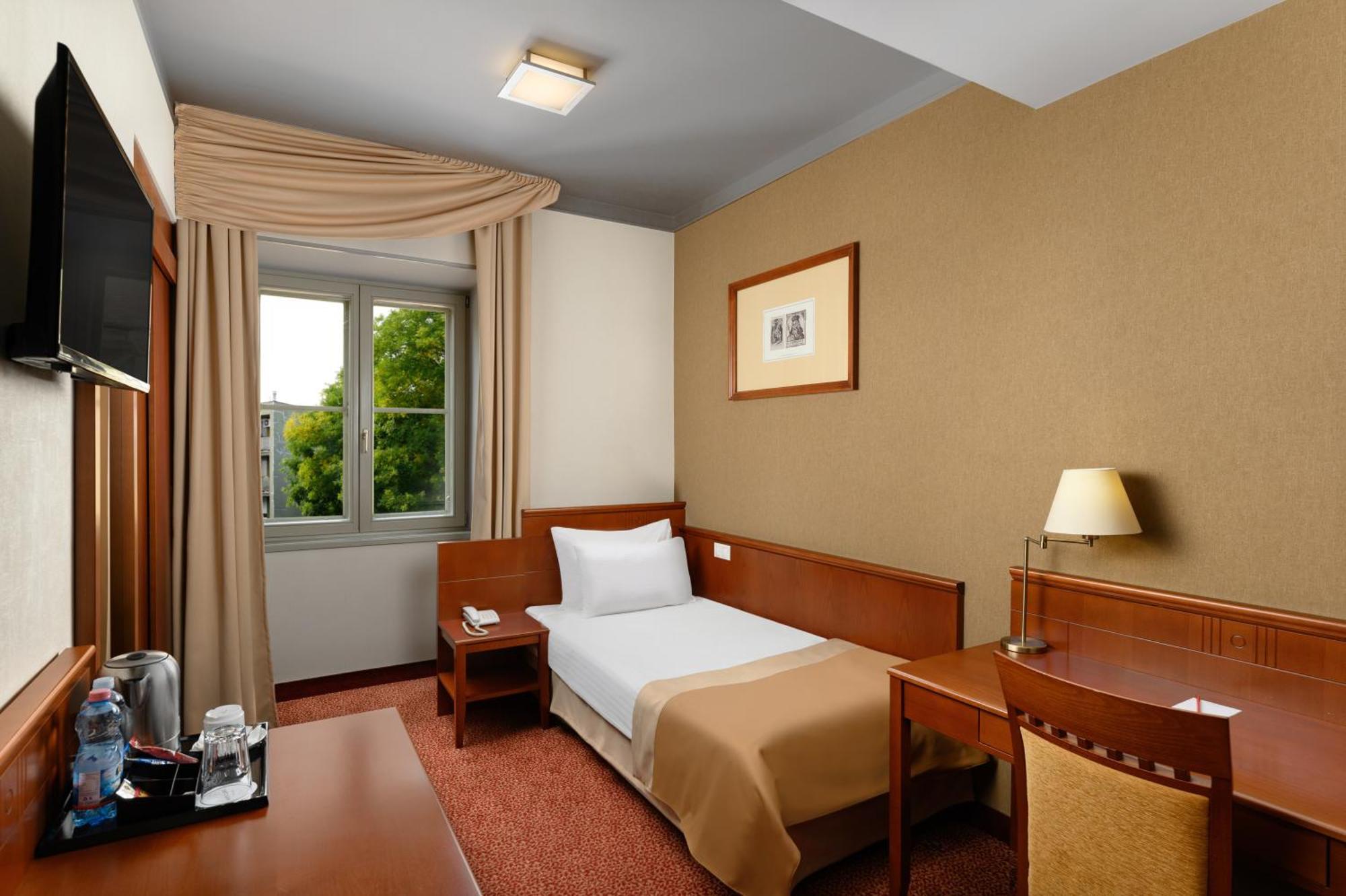 Mercure Magyar Kiraly Hotel