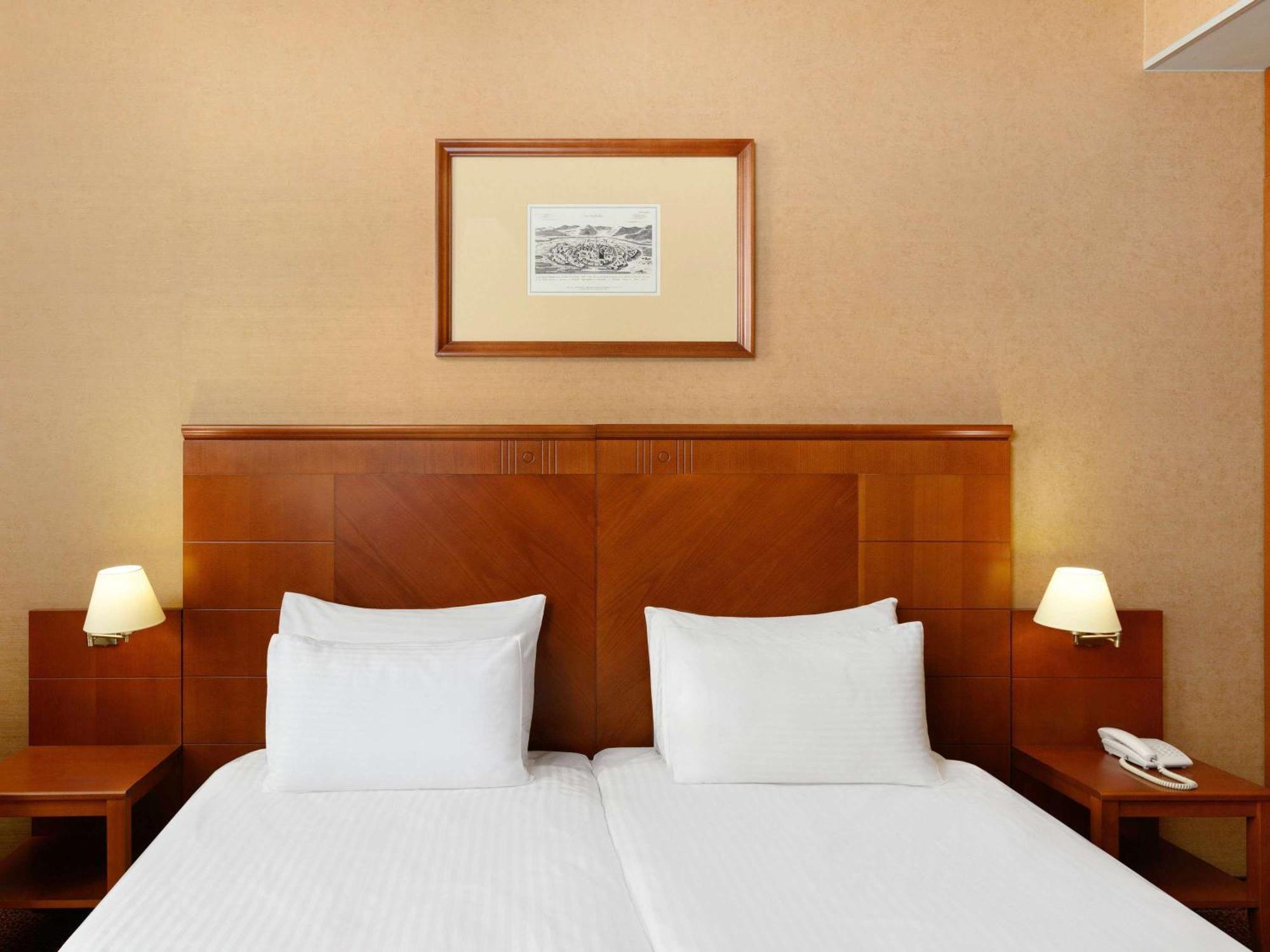 Mercure Magyar Kiraly Готель