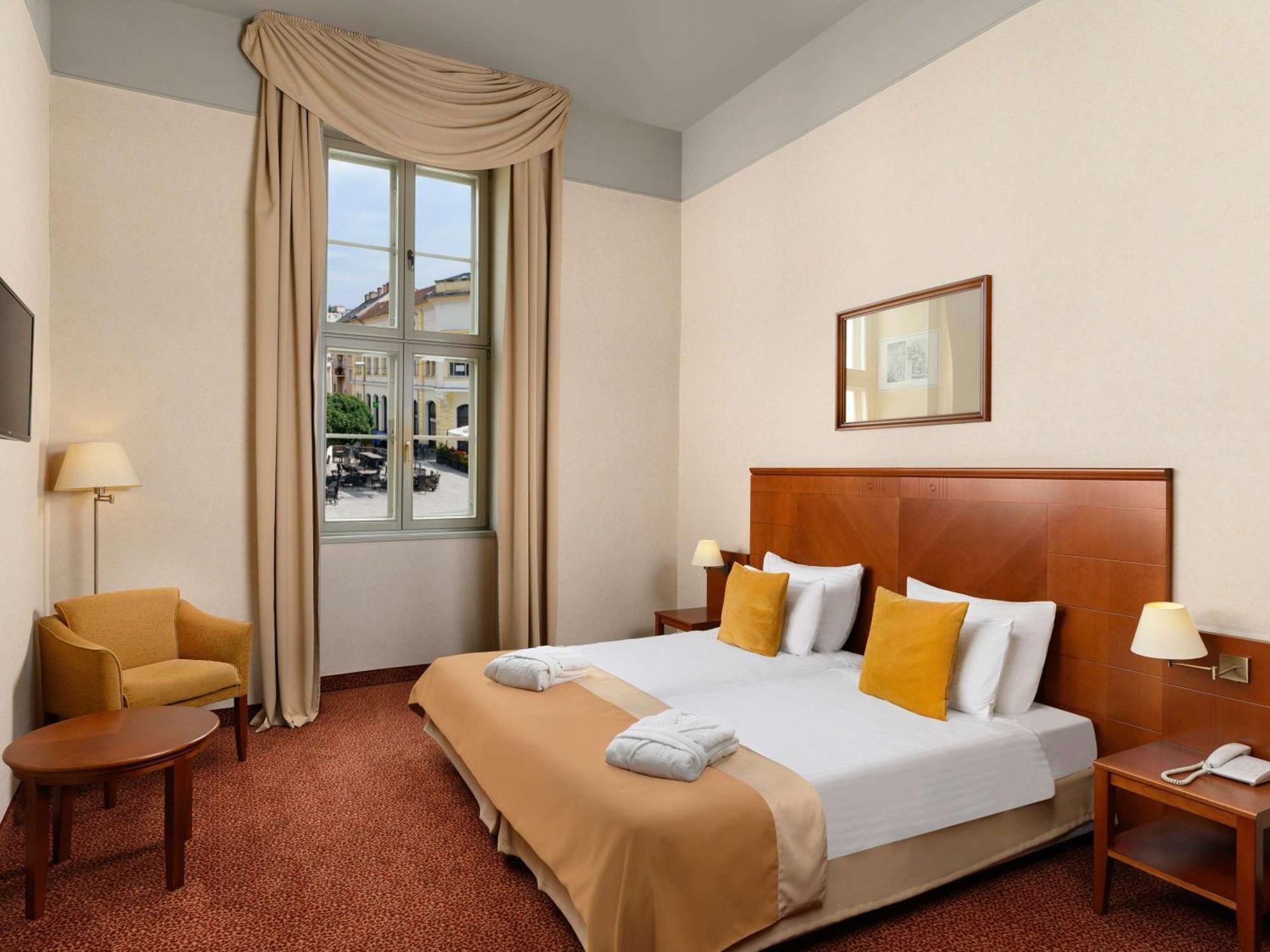 Hotel Mercure Magyar Kiraly 4*
