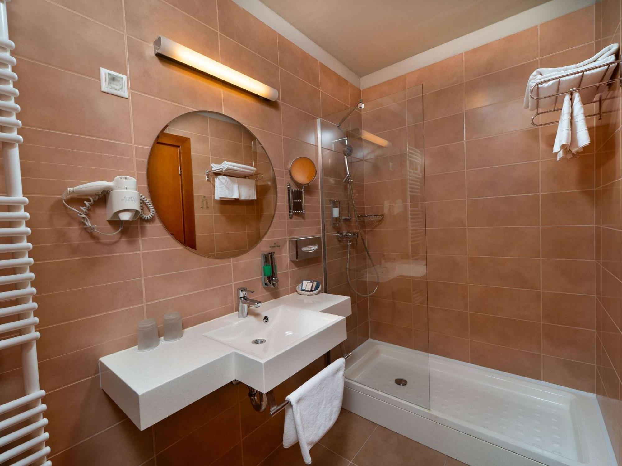 Hotel Mercure Magyar Kiraly 4*