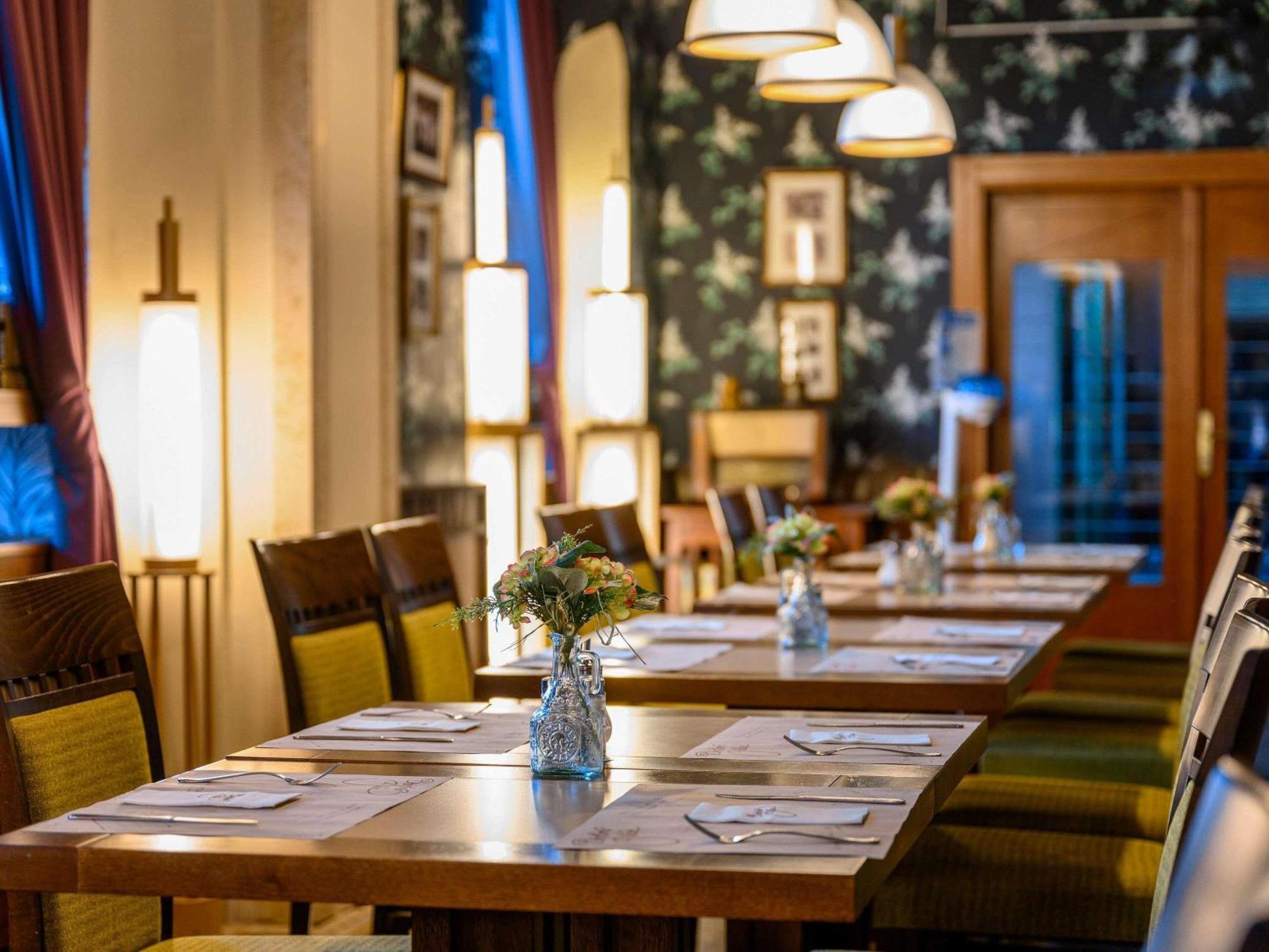 Готель Mercure Magyar Kiraly 4*