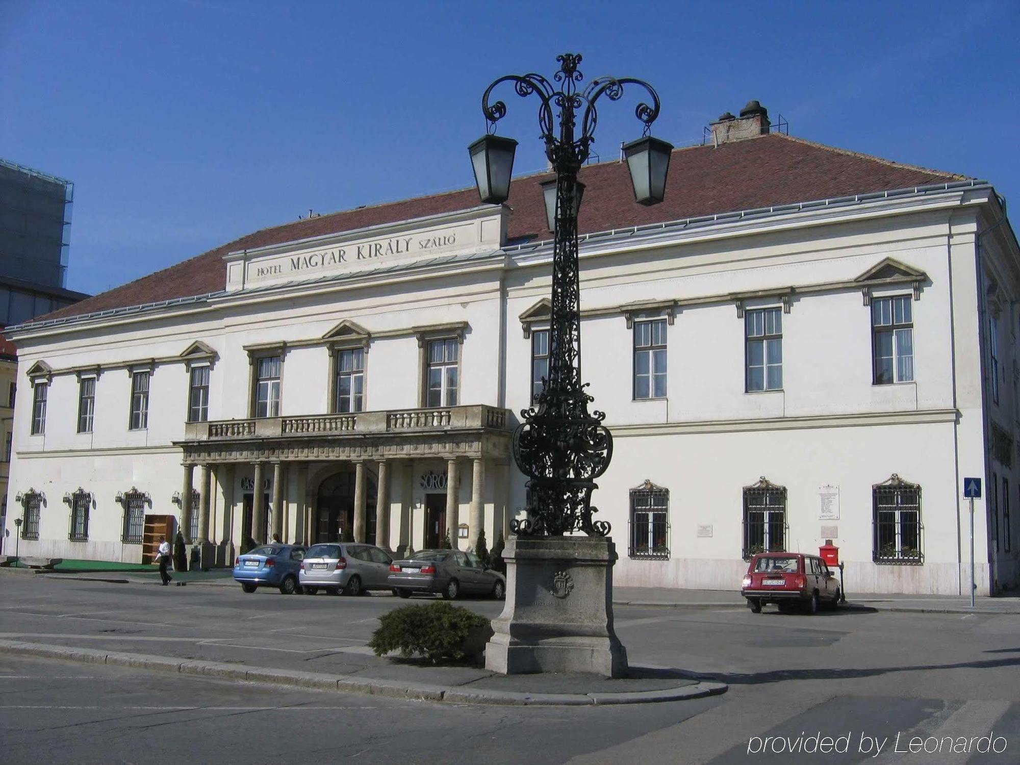 Hotel Mercure Magyar Kiraly 4*
