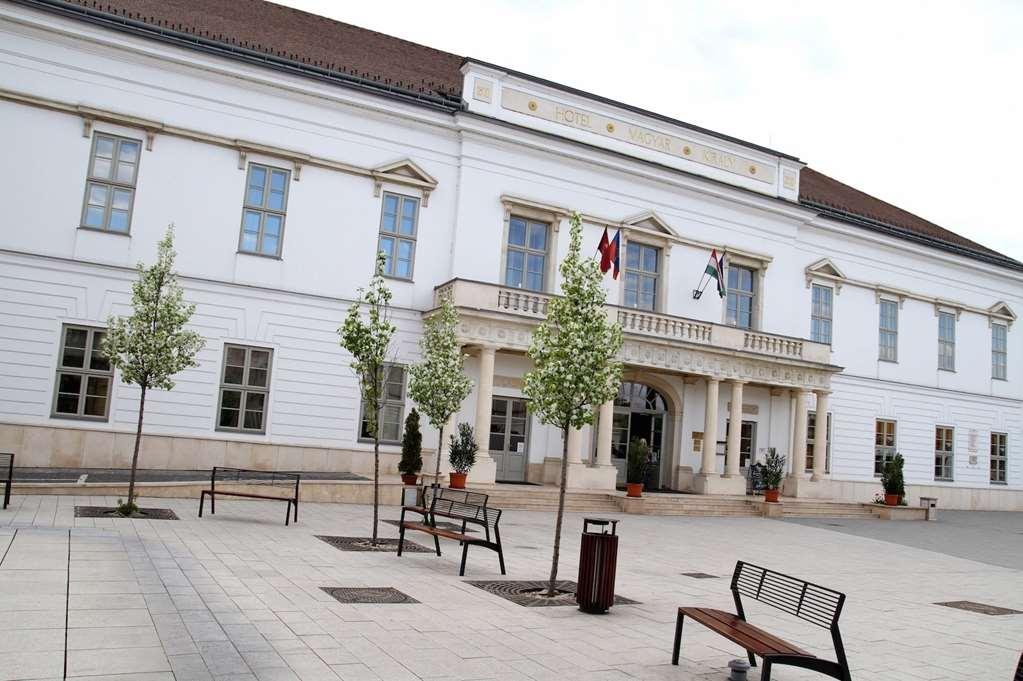 Mercure Magyar Kiraly Готель Секешфегервар
